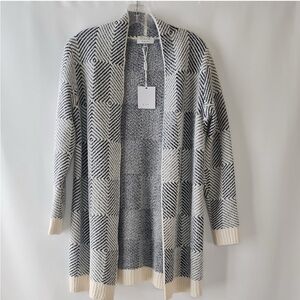 Sioni Monochrome Patterned Cardigan